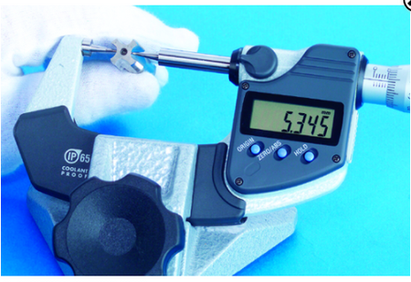 Mitutoyo 342-362-30 Digital Point Micrometer IP65
Inch/Metric, 1-2", 30° Tip