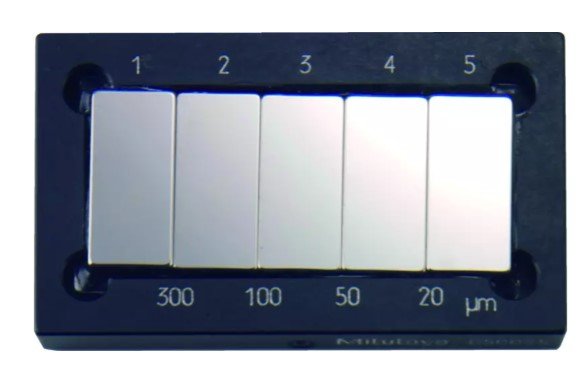 Mitutoyo 516-199-24 | Step Master with JCSS Certificate | Series 516 | Steel | Step 300, 100, 50, 20µm | Mass 0.15 kg