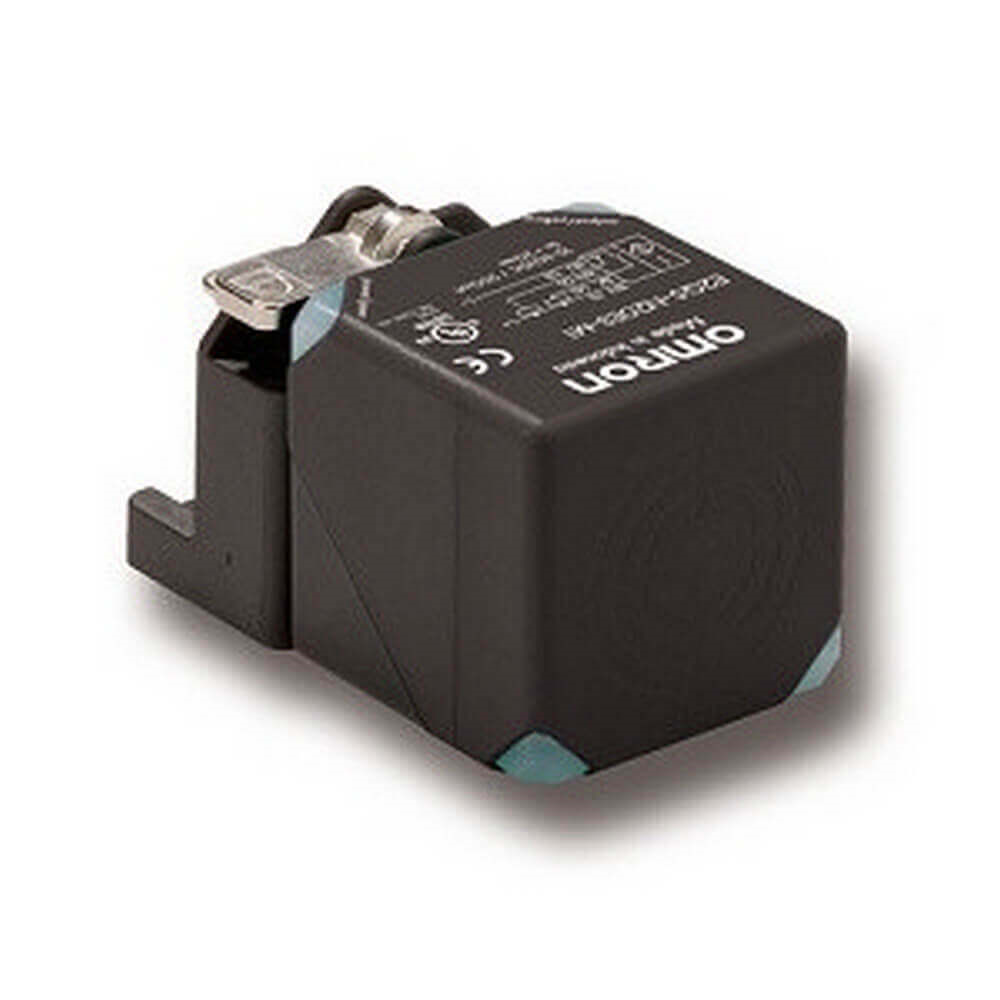 OMRON E2Q5-N40MF3-M1 | Long distance square inductive proximity sensor, 40 mm, unshielded, PNP NO+NC, M12 connector