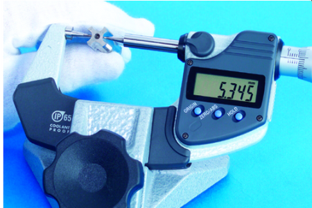Mitutoyo 342-352-30 Digital Point Micrometer IP65
Inch/Metric, 1-2", 15° Tip