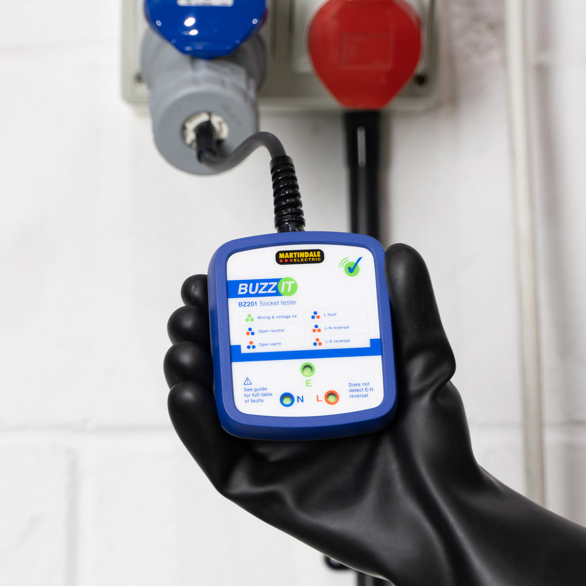Martindale MARBZ201-32 | BZ201-32 Industrial Socket Tester with Buzzer | 230V 32A, 28 Fault Conditio - generaltechuae (4)