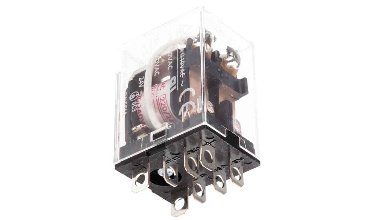 Omron LY2 220/240VAC, Plug In Power Relay, 240V ac Coil, 10A Switching Current, DPDT