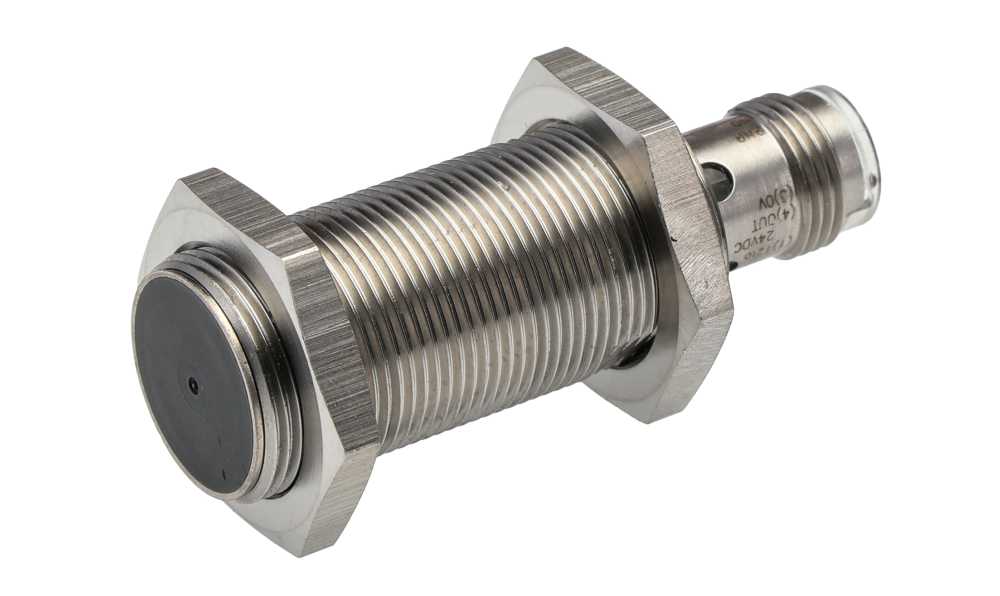 Omron E2A-S18KS08-M1-B1, Inductive Threaded Barrel Proximity Sensor, M18, 8 mm Detection, PNP NO, 12 → 24 V dc