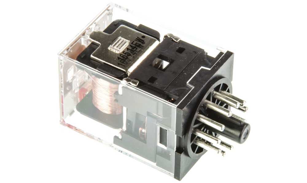 Omron MKS3PI-5 24VAC, PCB Mount Relay, 24V ac Coil, 10A Switching Current, 3PDT