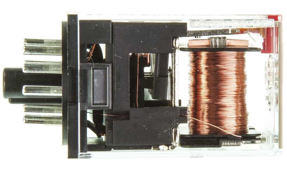 Omron MKS3PI-5 24VAC, PCB Mount Relay, 24V ac Coil, 10A Switching Current, 3PDT