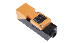 ifm IM0011, Inductive Block Proximity Sensor, 15 mm Detection, 2-Wire NO/NC, 20 → 250 V ac/dc
