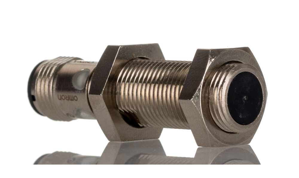 Omron E2E-X4B1T12-M1, Inductive Threaded Barrel Proximity Sensor, M12, 4 mm Detection, PNP NO, 10 → 30 V dc