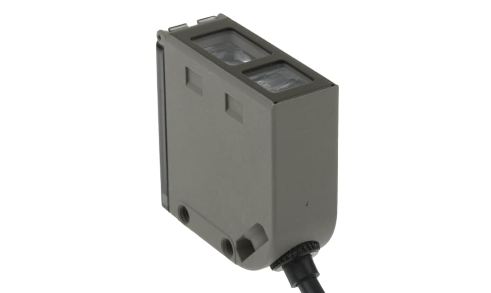 Omron E3S-CL1 2M, Background Suppression Distance Sensor, Block Sensor, 5 → 200 mm Detection Range