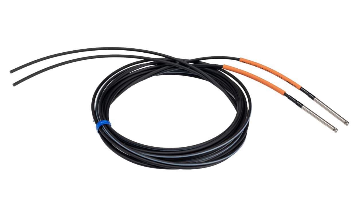 Omron E32-T14LR 2M, Plastic Fibre Optic Sensor 670 mm, IP67 - generaltechuae