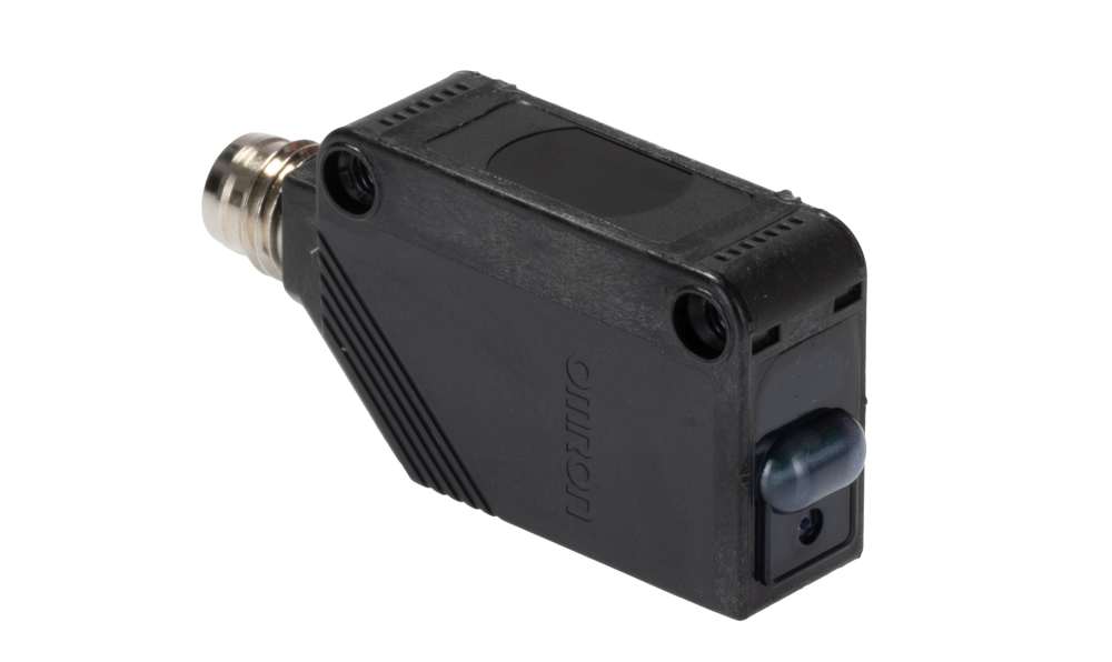 Omron E3Z-T86-L, Through Beam Photoelectric Sensor, Block Sensor, 15 m Detection Range