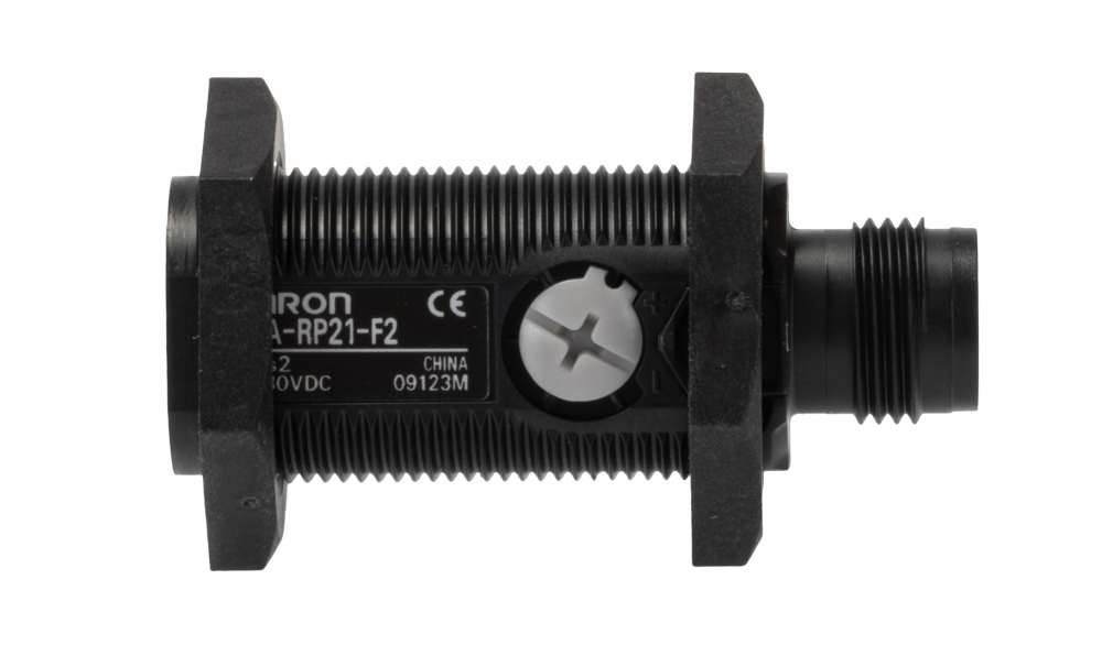 Omron E3FA-RP21-F2, Retroreflective Photoelectric Sensor, Barrel Sensor, 4 m Detection Range