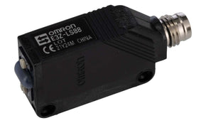 Omron E3Z-LS88, Background Suppression Photoelectric Sensor, Block Sensor, 80 mm Detection Range