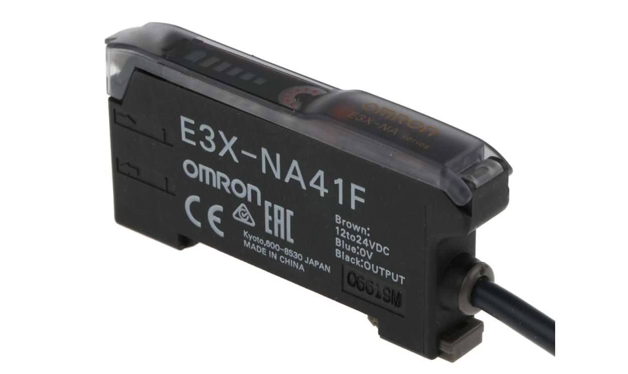 Omron E3X-NA41F 2M, Fibre Optic Sensor, PNP Output, IP50, 12 → 24 V dc - generaltechuae