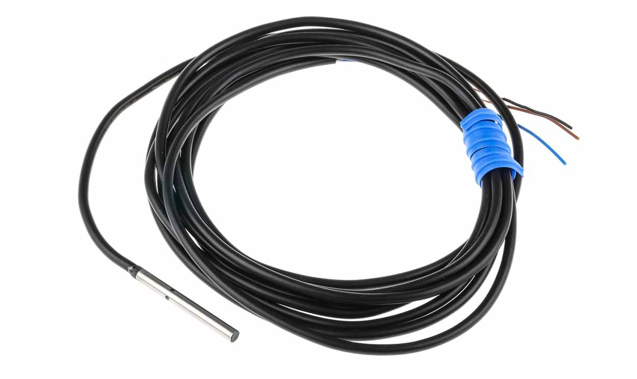 Omron E2E-C03SR8-WC-B1 2M, Inductive Smooth Barrel Proximity Sensor, 0.8 mm Detection, PNP NO, 10 → 30 V dc