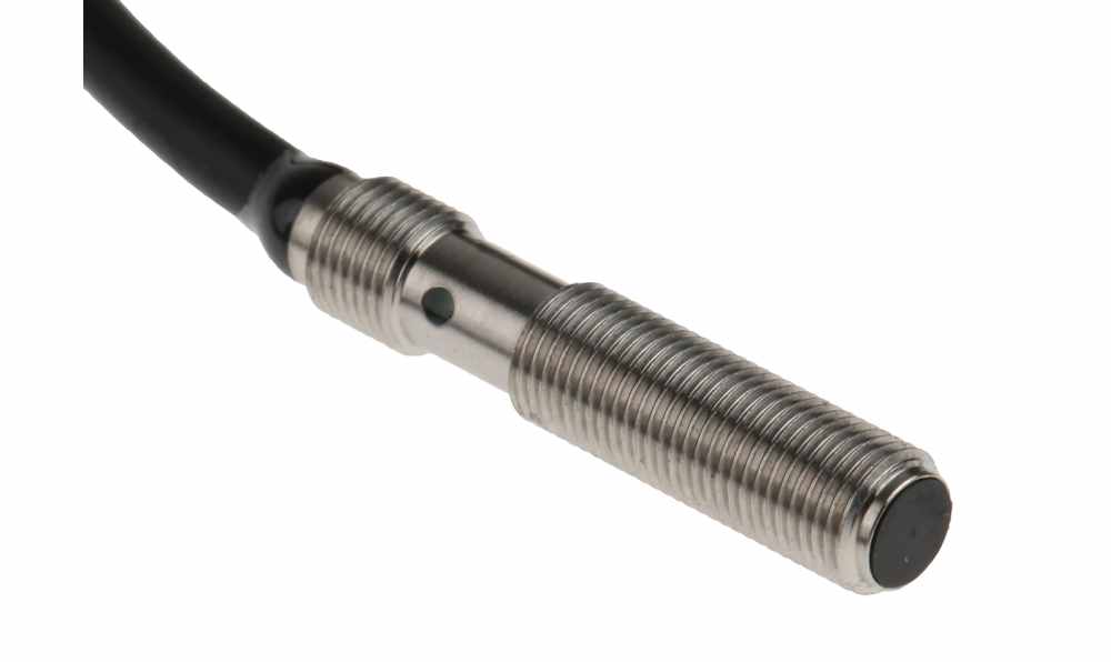 Omron E2E-S05S12-WC-C1 2M, Inductive Threaded Barrel Proximity Sensor, M5, 1.2 mm Detection, NPN NO, 10 → 30 V dc