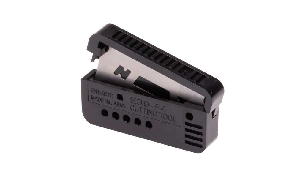 Omron E32-D11R 2M, Plastic Fibre Optic Sensor 1260 mm, IP67