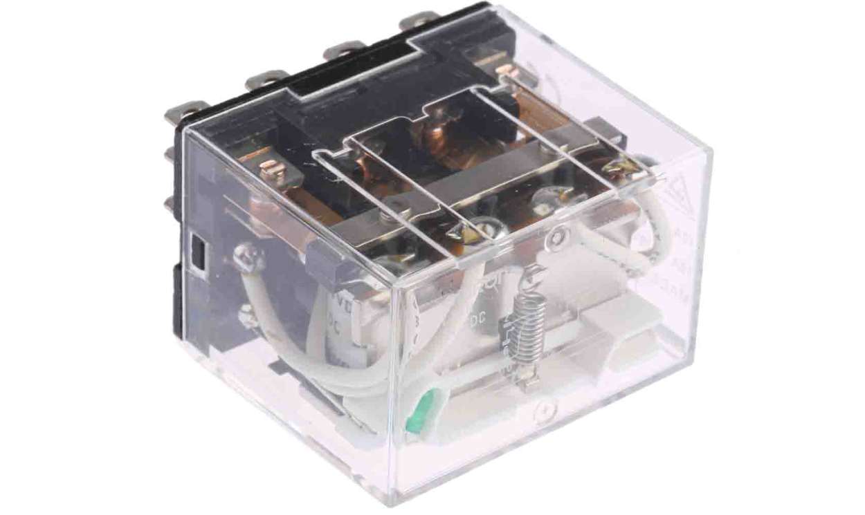 Omron LY4N 24VDC, Plug In Power Relay, 24V dc Coil, 10A Switching Current, 4PDT