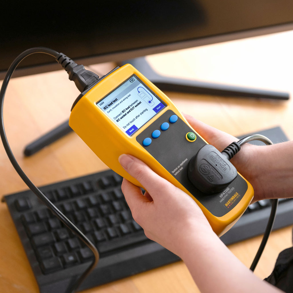 Martindale MARHPAT550 | HPAT550 Rechargeable PAT Tester | Colour display, measured values - generaltechuae (3)