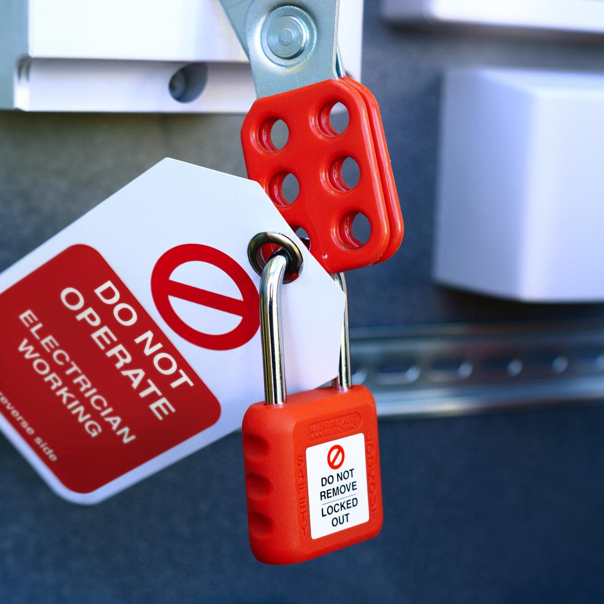 Martindale MARPAD11RD | PAD11 Safety Lockout Padlock | Red, 6 mm Steel Shackle - generaltechuae (4)