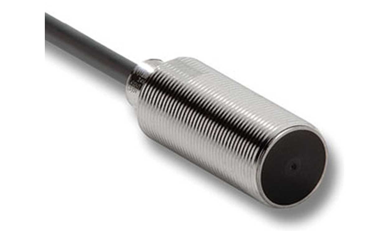 Omron E2B-M18KN16-WP-C2 2M, Inductive Threaded Barrel Proximity Sensor, M18, 16 mm Detection, NPN NC, 12 → 24 V dc - generaltechuae