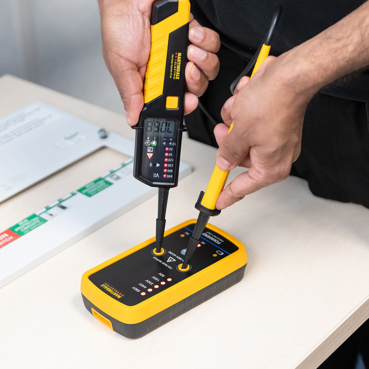 Martindale MARVT28PD-S | VT28PD-S Voltage Tester & Proving Unit Kit | LCD, 12–690V - generaltechuae (2)