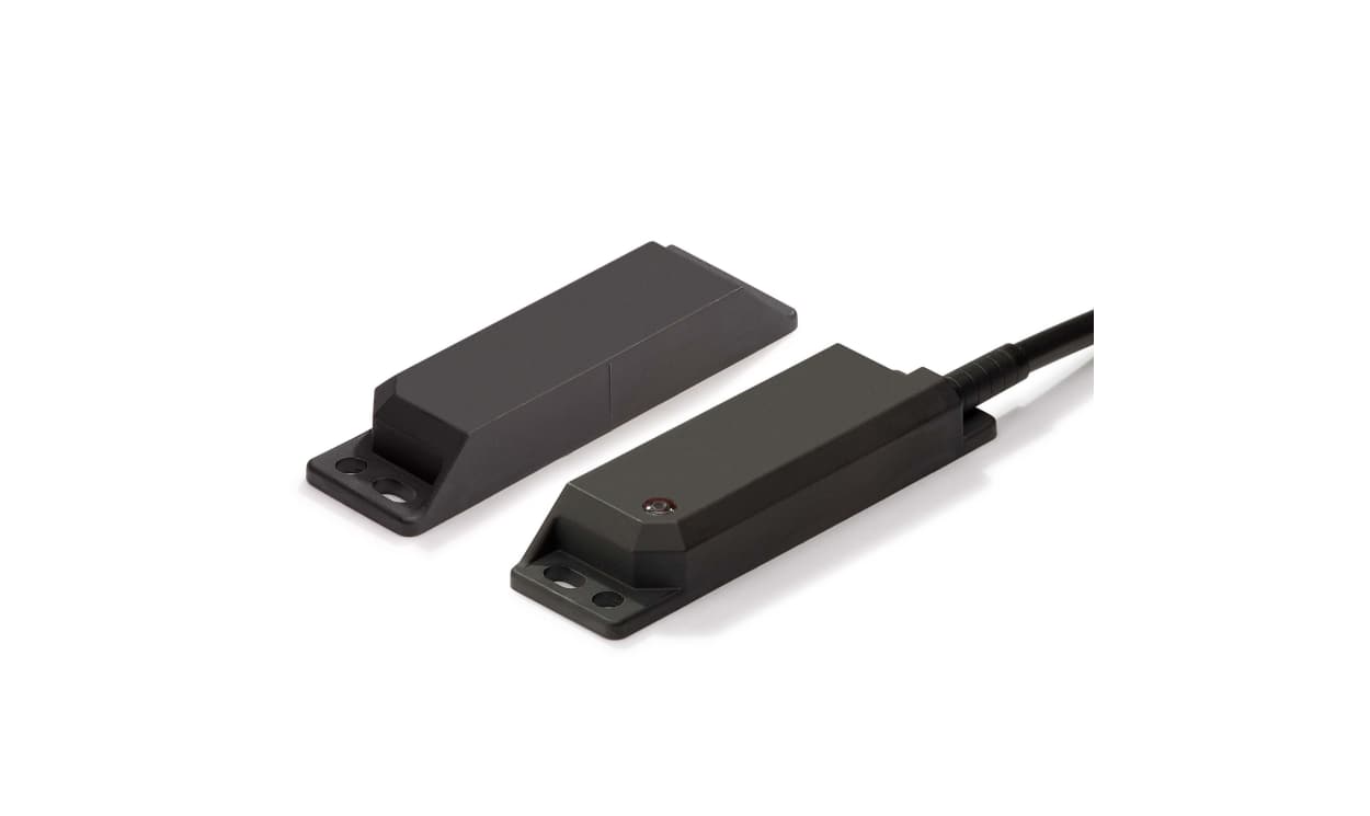 Omron F3S-TGR-NLPC-21-02, F3S Series Hall Coded Non-Contact Safety Switch, Plastic Housing, NO/2NC, 2m Cable