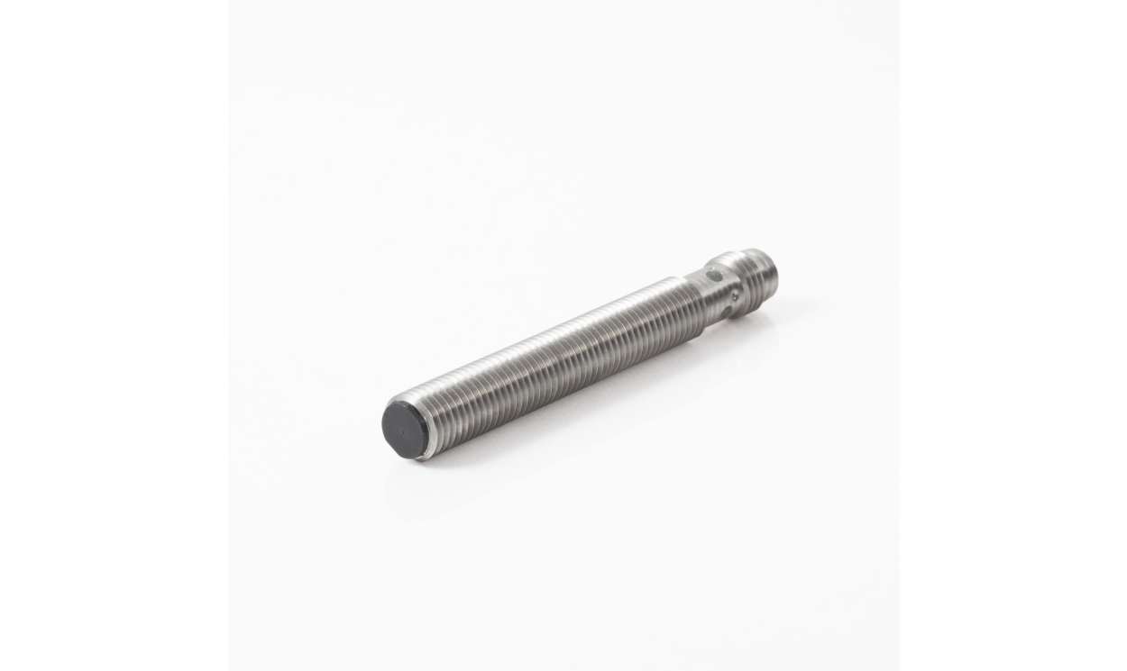 Omron E2B-S08LS01-MC-B1, Inductive Threaded Barrel Proximity Sensor, M8, 1.5 mm Detection, PNP NO, 10 → 30 V dc - generaltechuae