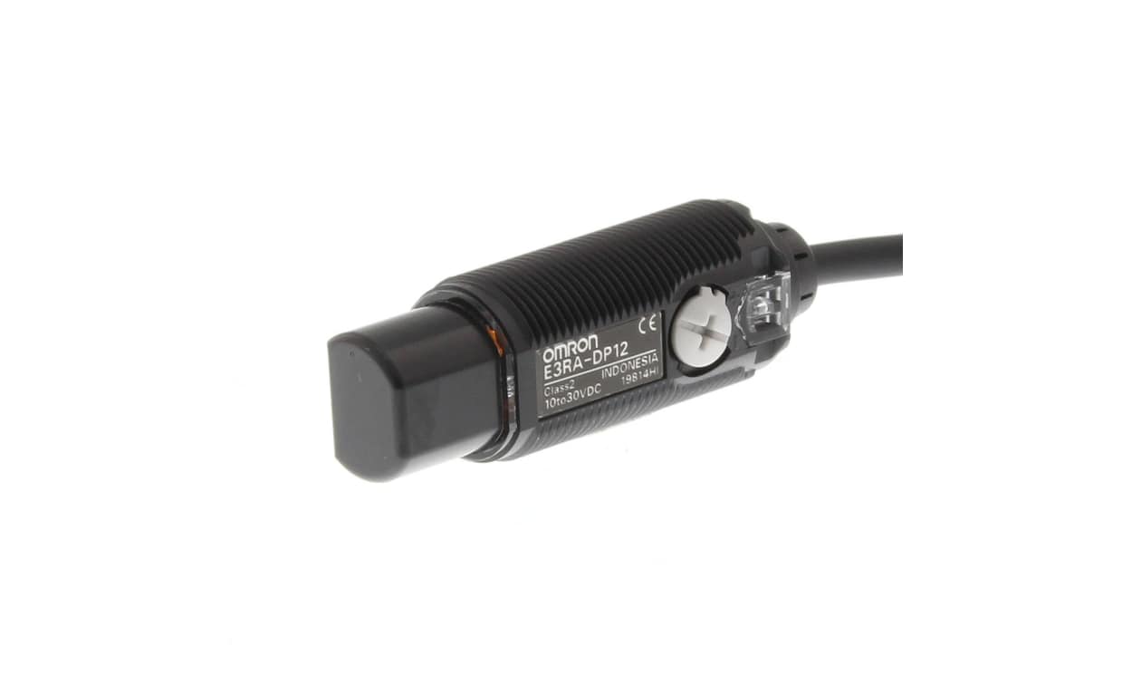 Omron E3RA-DP12 2M, Diffuse Photoelectric Sensor, Barrel Sensor, 300 mm Detection Range