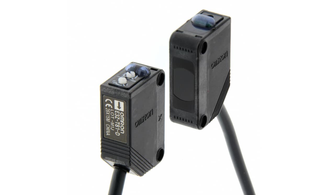 Omron E3Z-T82 2M, Through Beam Photoelectric Sensor, Block Sensor, 30 m Detection Range