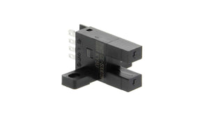 Omron EE-SX672R, Through Beam Photoelectric Sensor, 5 mm Detection Range