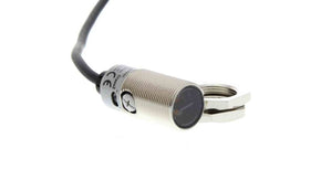Omron E3FB-DP11 2M, Diffuse Photoelectric Sensor, Barrel Sensor, 100 mm Detection Range