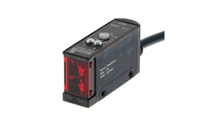 Omron E3S-AD33, Diffuse Photoelectric Sensor, Block Sensor, 100 mm Detection Range