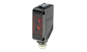 Omron E3Z-L66, Diffuse Photoelectric Sensor, Block Sensor, 60 mm → 120 mm Detection Range