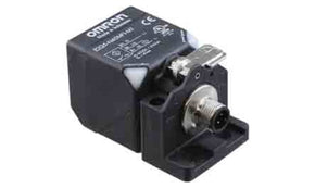 Omron E2Q5-N20F3-M1, Inductive Block Proximity Sensor, 20 mm Detection, PNP NO+NC, 10 → 30 V dc