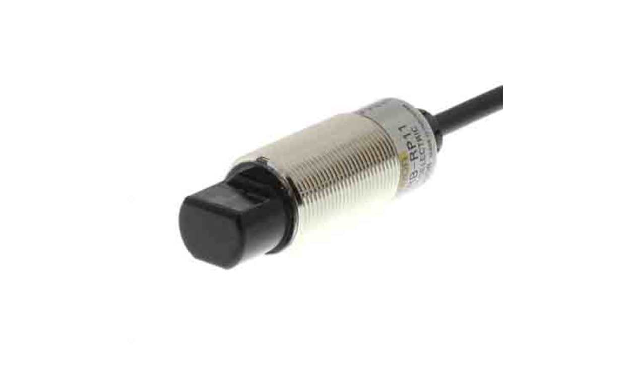 Omron E3RB-RP11 2M, Retroreflective Photoelectric Sensor, Barrel Sensor, 100 → 4000 mm Detection Range