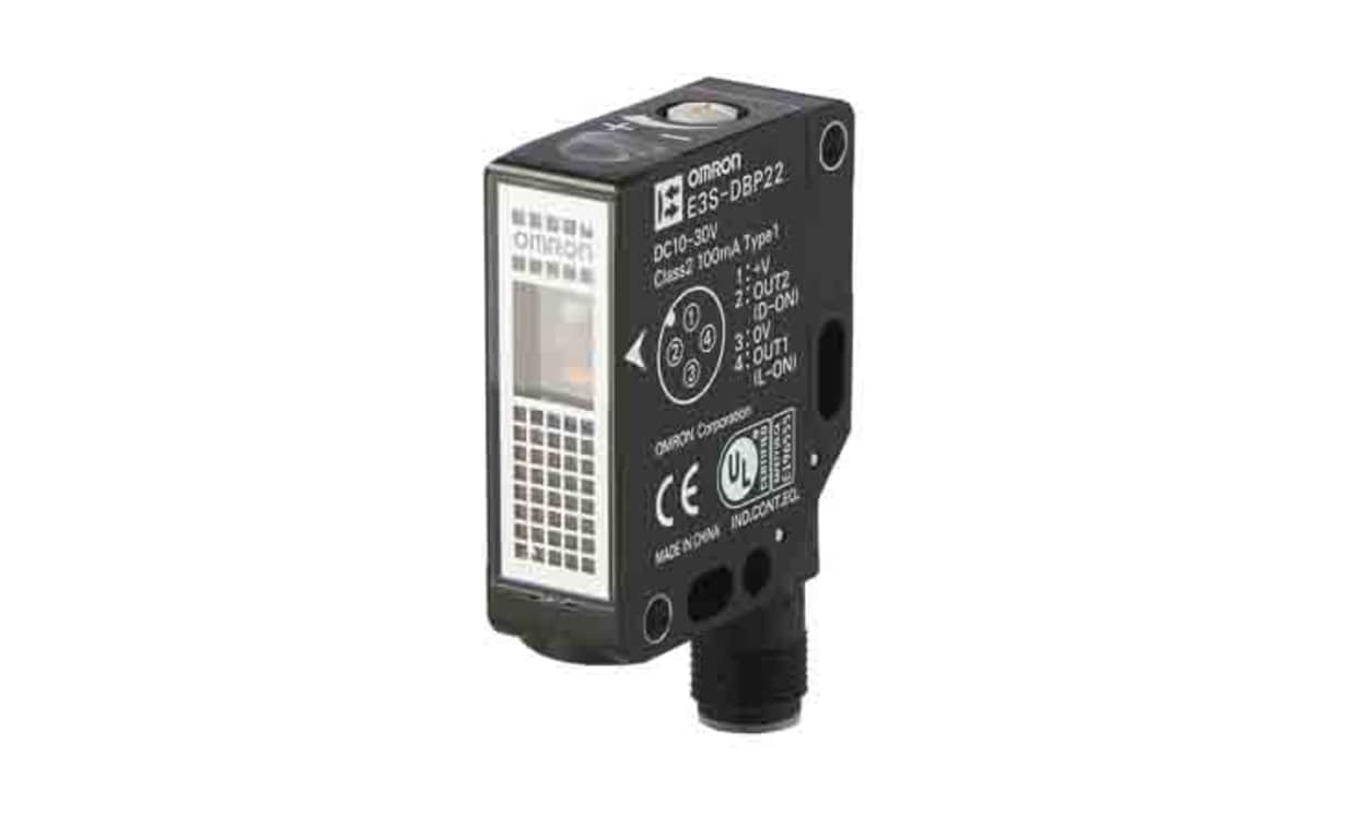 Omron E3S-DBN22T, Retroreflective Photoelectric Sensor, Block Sensor, 700 mm Detection Range