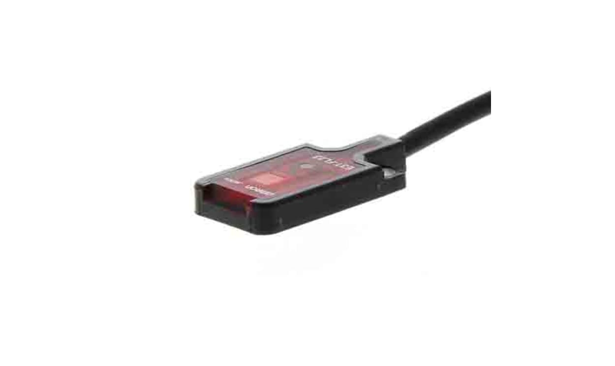 Omron E3T-FL23 2M, Background Suppression Photoelectric Sensor, 1 → 30 mm Detection Range - generaltechuae