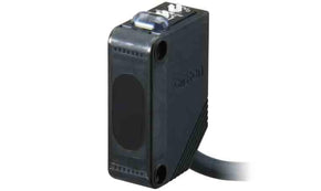 Omron E3Z-D82-IL3 2M, Diffuse Photoelectric Sensor, Block Sensor, 1 m Detection Range