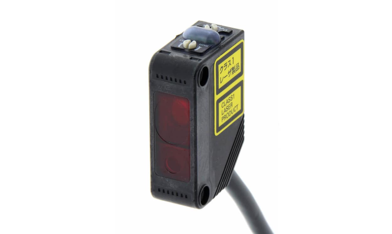 Omron E3Z-LL61 2M, Background Suppression Photoelectric Sensor, Block Sensor, 20 → 300 mm Detection Range - generaltechuae