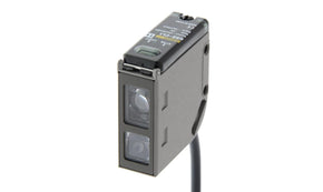 Omron E3S-CL1 5M, Background Suppression Photoelectric Sensor, Block Sensor, 5 → 200 mm Detection Range