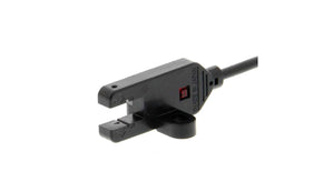 Omron EE-SX772R, Through Beam Photoelectric Sensor, Slot Sensor, 5 mm Detection Range