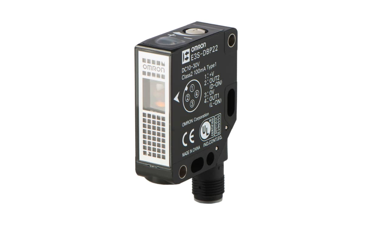 Omron E3S-DBP21T, Retroreflective Photoelectric Sensor, Rectangular Sensor, 4500 mm Detection Range