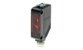 Omron E3Z-L86, Diffuse Photoelectric Sensor, Rectangular Sensor, 90 mm Detection Range