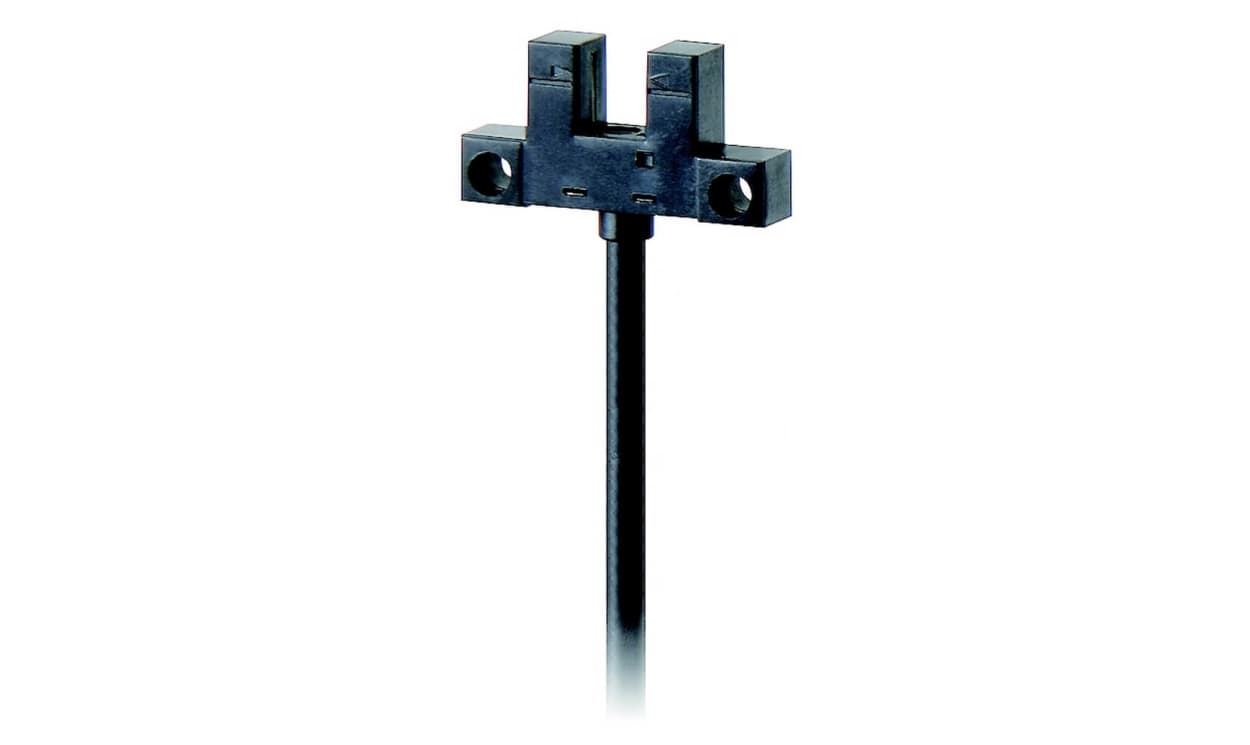 Omron EE-SX950P-W 1M, Through Beam Photoelectric Sensor, Compact Sensor, 5 mm Detection Range - generaltechuae