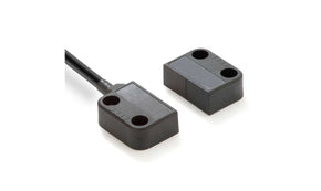 Omron F3S-TGR-NMPC-21-M1J8-R, F3S-TGR Series Flush Hall Coded Non-Contact Safety Switch, 24V dc, Polyester Housing, NO/2NC, Cable