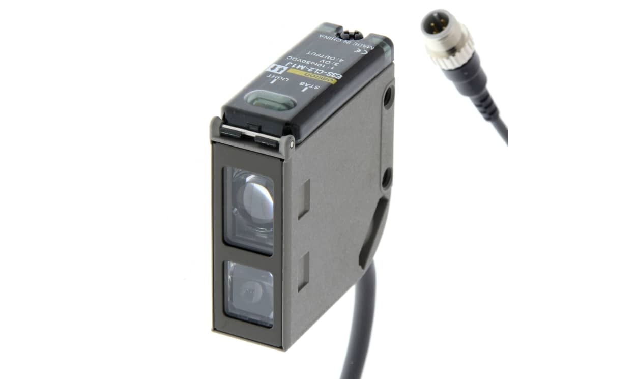 Omron E3S-CL2-M1J 0.3M, Photoelectric Sensor, Block Sensor, 500 mm Detection Range