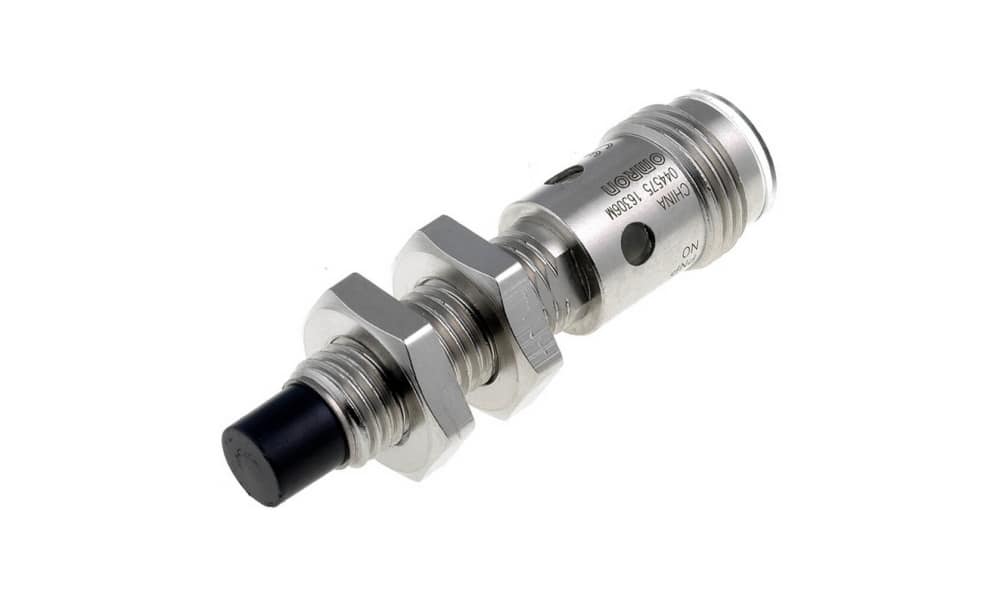 Omron E2A-S08KN04-M1-B1, Inductive Threaded Barrel Proximity Sensor, M8, 4 mm Detection, PNP NO, 12 → 24 V dc