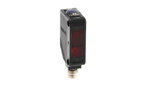 Omron E3Z-LS86, Background Suppression Distance Sensor, Block Sensor, 20 mm → 200 mm Detection Range