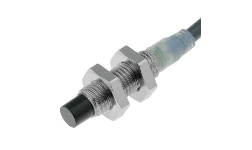 Omron E2A-S08KN04-WP-B1 5M, Inductive Threaded Barrel Proximity Sensor, M8, 4 mm Detection, PNP NO, 12 → 24 V dc