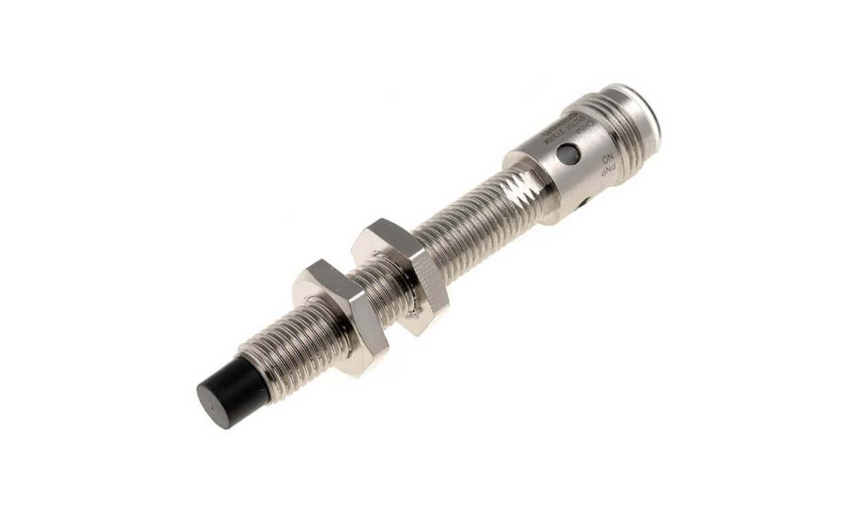 Omron E2A-S08LN04-M1-B1, Inductive Threaded Barrel Proximity Sensor, M8, 4 mm Detection, PNP NO, 12 → 24 V dc - generaltechuae